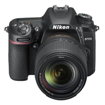Nikon D7500 + DX 18-140 VR Set