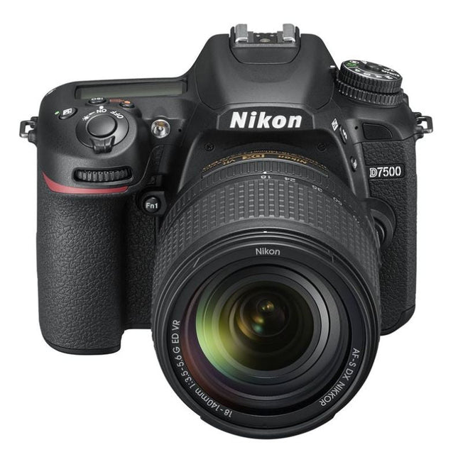 Nikon D7500 + DX 18-140 VR Set