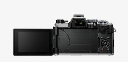 OM System OM5 + 12-40/2,8 PRO II Set silber