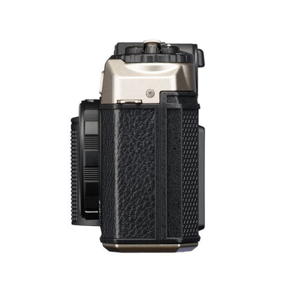Pentax 17 Dark Silver (Halbformat)